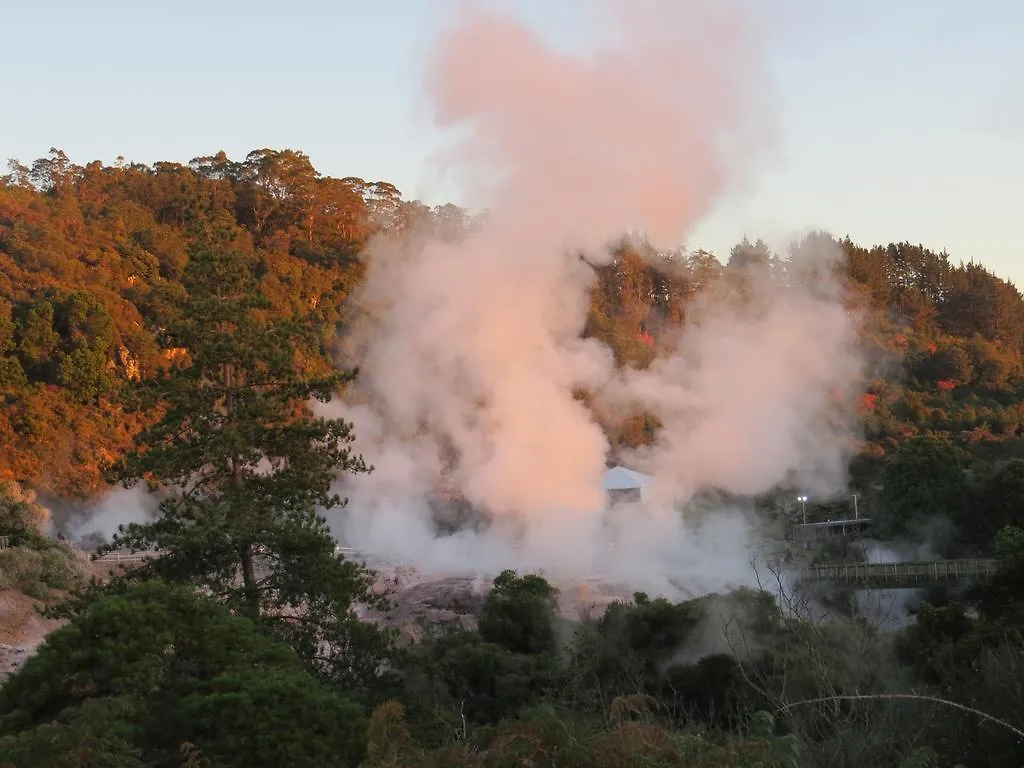 Pohutu Lodge Motel Rotorua 3*,  New Zealand